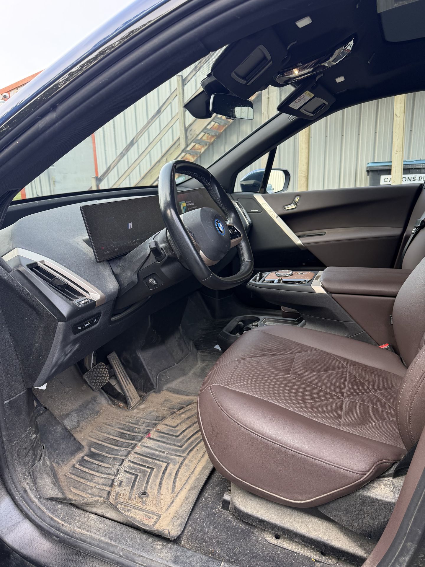 Intérieur BMW avant nettoyage